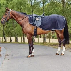 WeatherBeeta Anti-Static Fleece Quarter Sheet