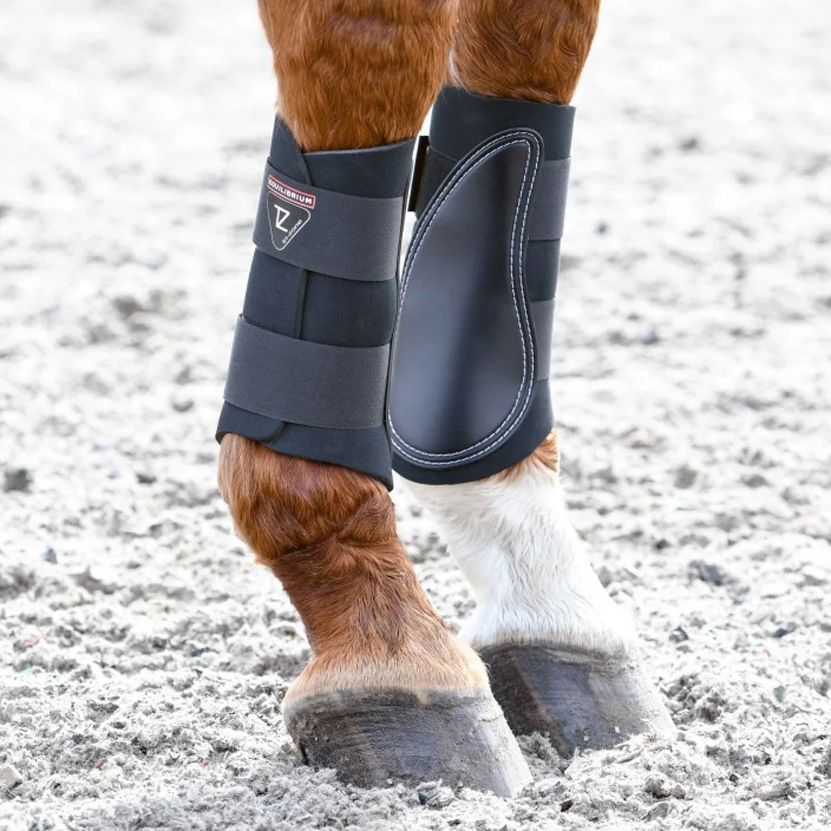 Equilibrium Tri-Zone Brushing Boots
